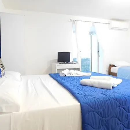 Apartment Spagnoli Neapel